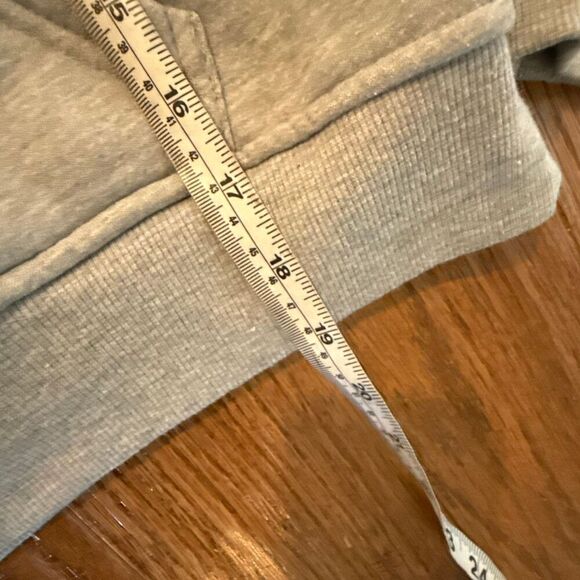 Amazon cropped grey pullover hoodie size M - Picture 5 of 8